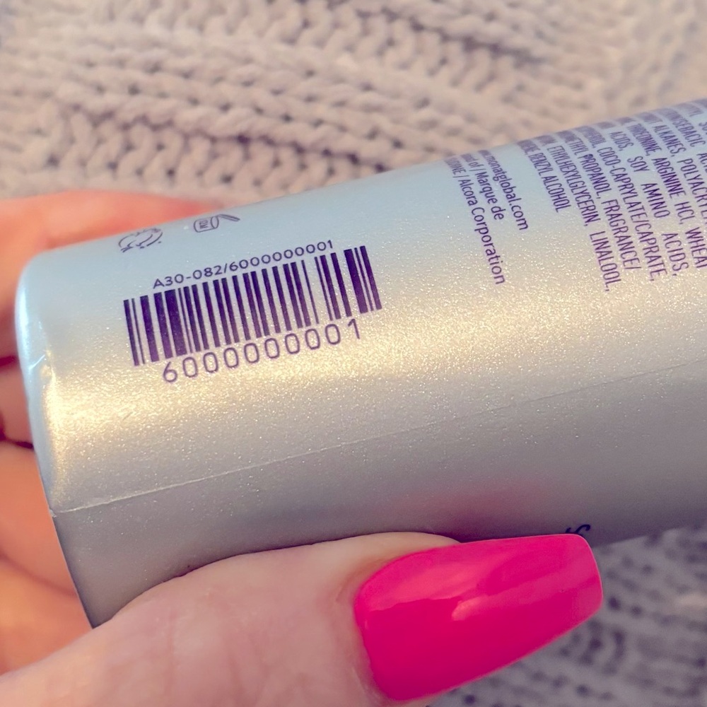 MONAT STUDIO ONE Frizz-Fix Smoothing Hair Primer - Picture 7 of 9